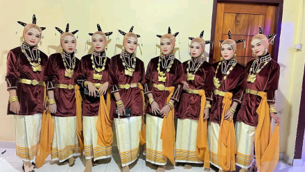 Peserta Tarian Daerah Balumpa RI Ke 80